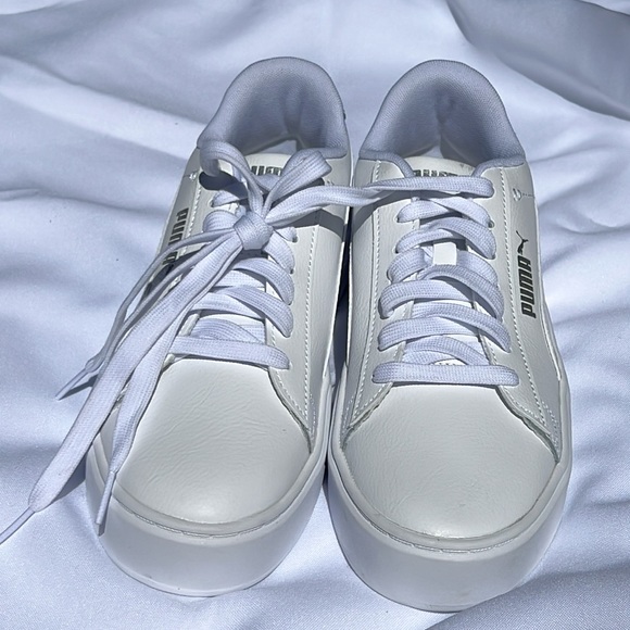 Puma Carina 2.0 Sneaker - Women's 8 - Picture 5 of 5